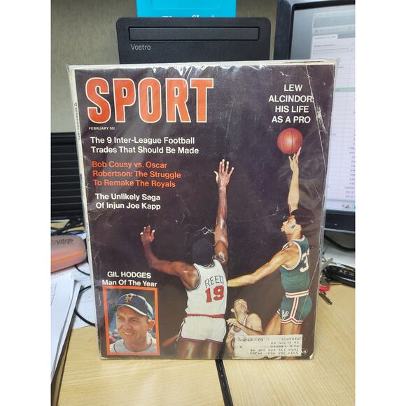 Sport Magazine (Feb 1970) Lew Alcindor/Kareem Abdul Jabbar Willis Reed Cover NBA - Picture 9 of 9